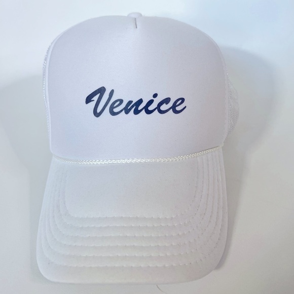 Accessories - Venice Hat 🏝️🏄‍♂️☀️